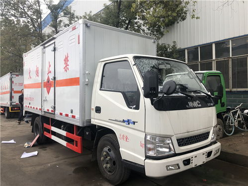 城區(qū)配送危貨車批量生產(chǎn)銷售 聚焦氣瓶運(yùn)輸車的合規(guī)化與專業(yè)化發(fā)展